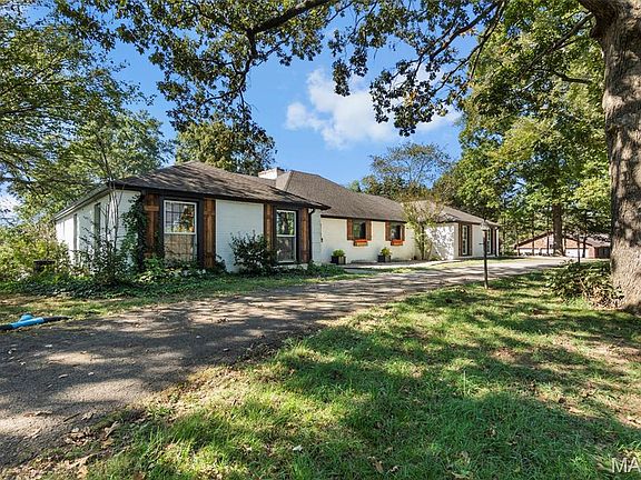 2nd image of 915 Kimbel Woods Dr