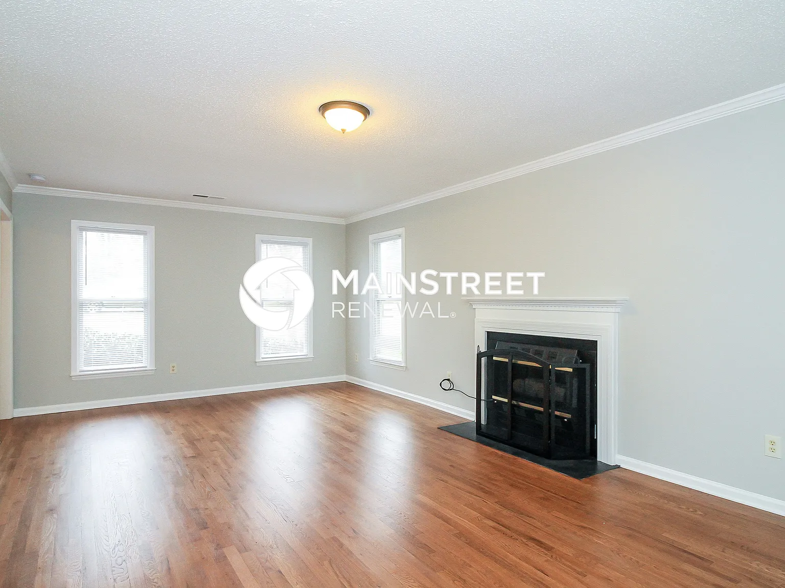 1084 Stamford Club Dr — Photo 4