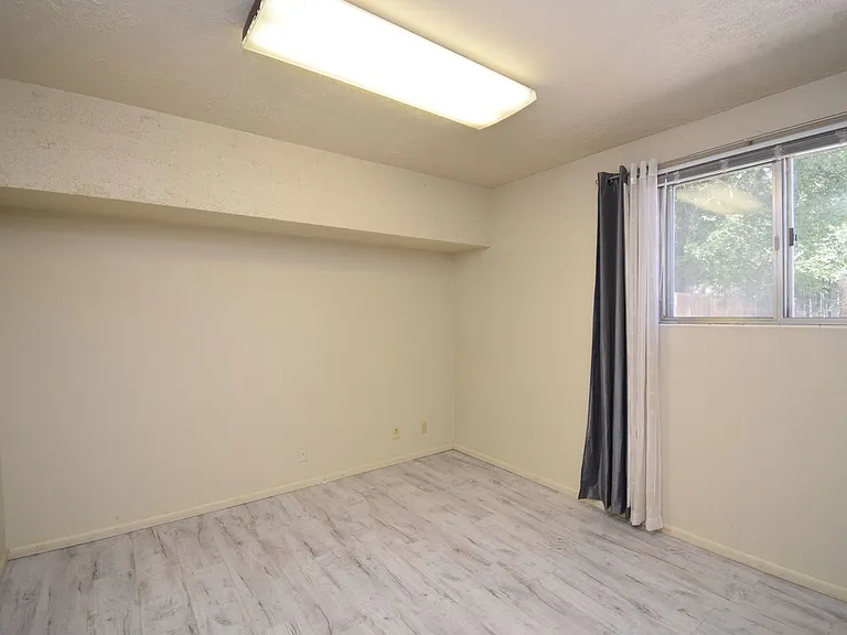 1885 E Jeremy Ct — Photo 22