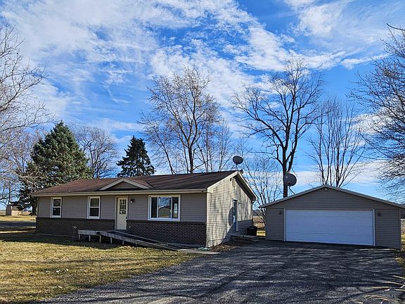 2nd image of 4696 Palmerstone Rd