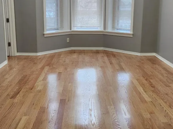 1647 W 19th St Floor 3, Chicago, IL 60608
