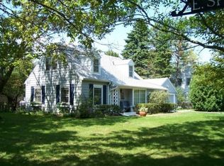 8305 N Whitney Rd, Milwaukee, WI 53217