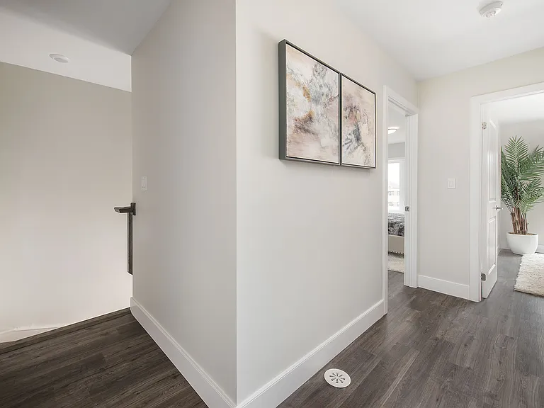 2051 Prospect St — Photo 13