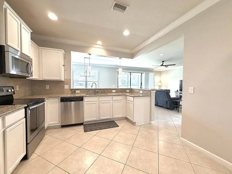 13527 Montecito Pl — Photo 30