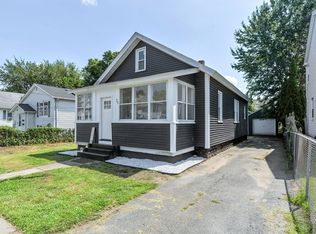 25 Victoria St, Springfield, MA 01104