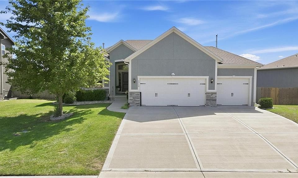 1st image of 1713 SW Merryman Dr