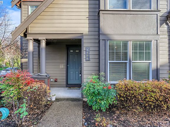 3rd image of 7266 NE Stoneybrook St