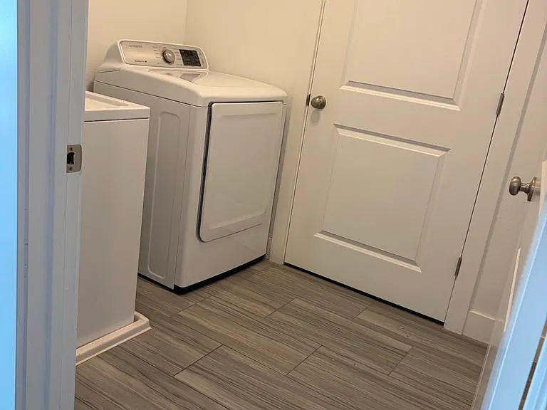 2412 N 200 E — Photo 21