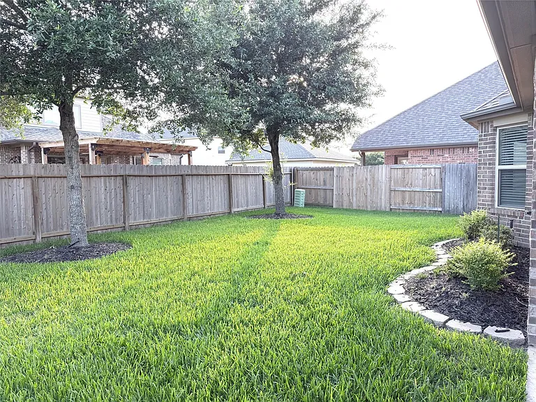 20703 Riley Copper Dr — Photo 28