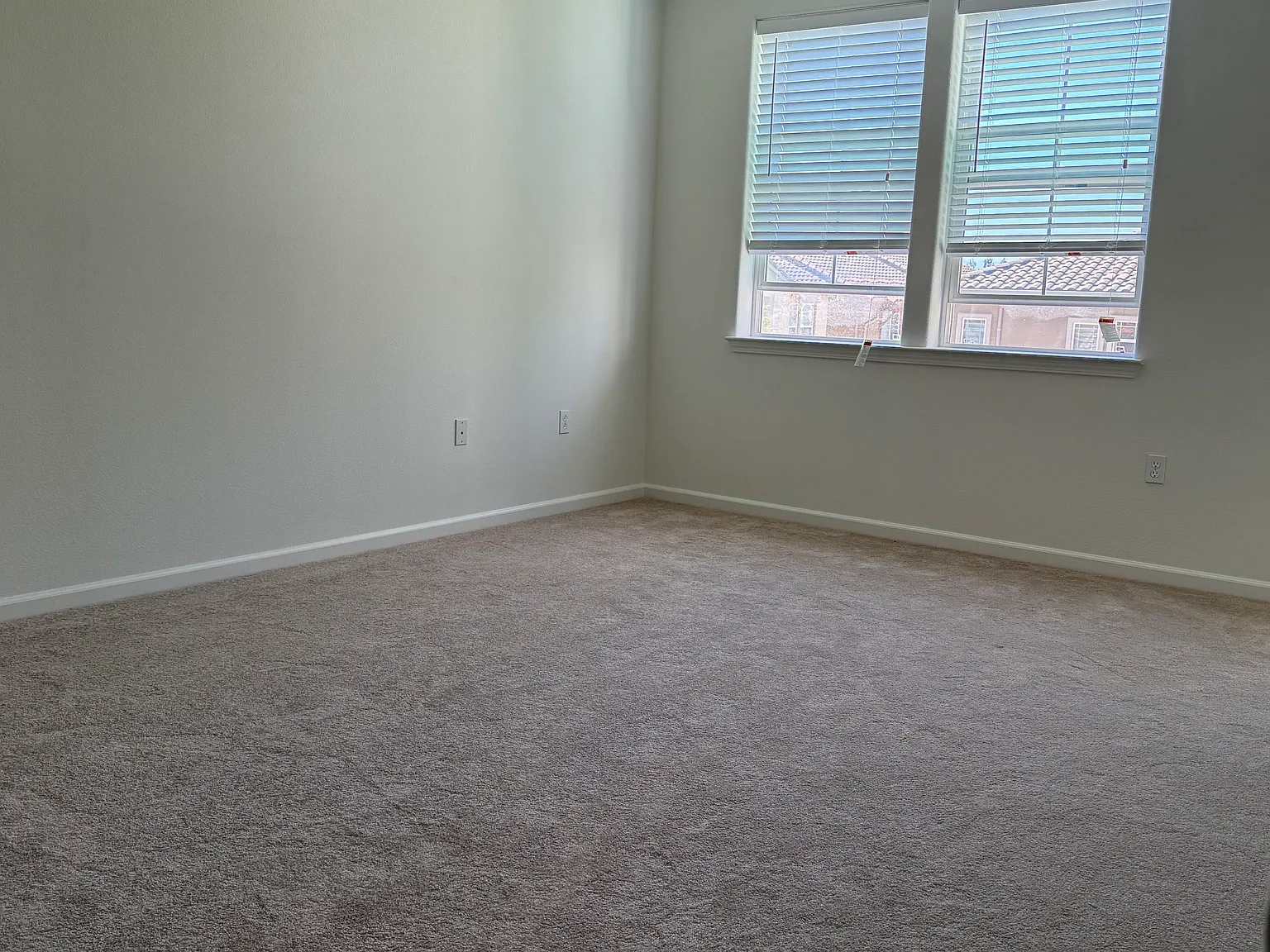 2 bed, 1274 sqft, $4,000 — Photo 2