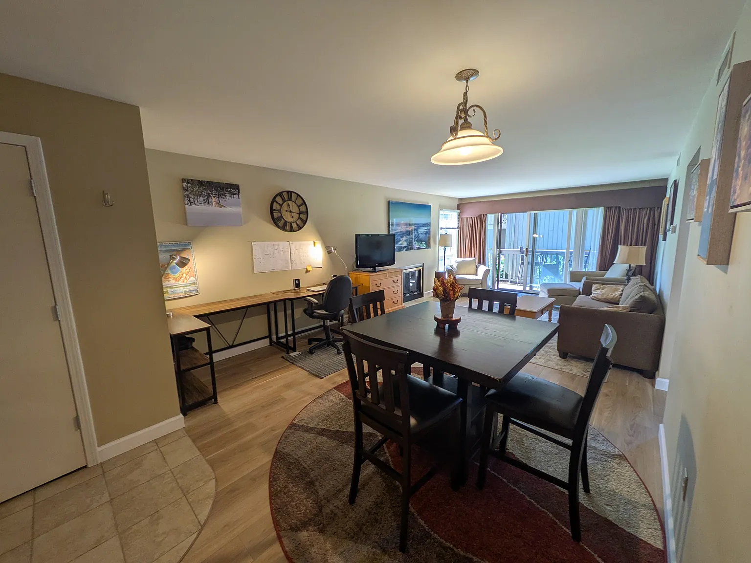 1 bed, 810 sqft, $1,100 — Photo 4