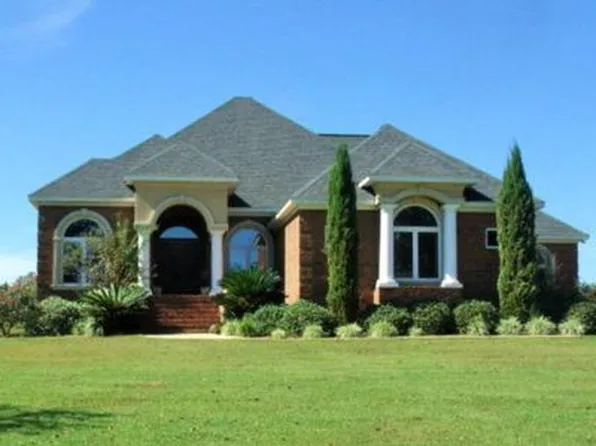 187 Ridge Dr, Headland, AL 36345