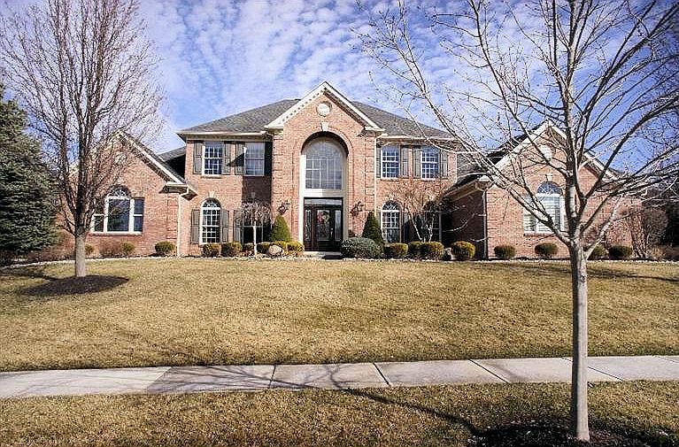 1st image of 908 River Forest Dr