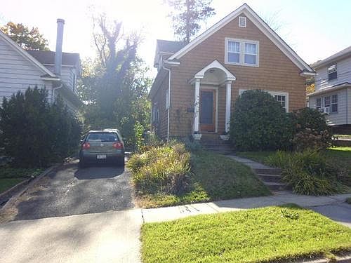 1st image of 9 Ross Ave
