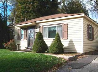 213 Washington Ave E, Rensselaer, NY 12144