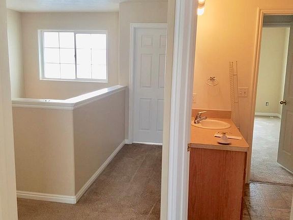 4th image of 3555 E Deloy Dr