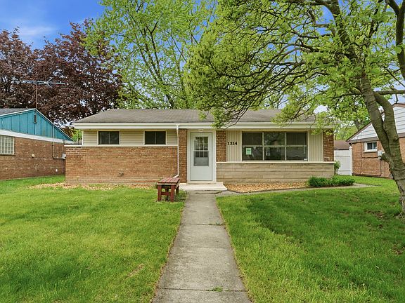 2nd image of 1354 Hirsch Ave
