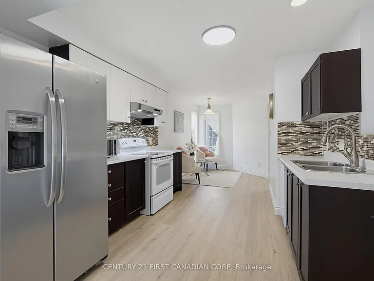 761 Blacksmith St — Photo 10