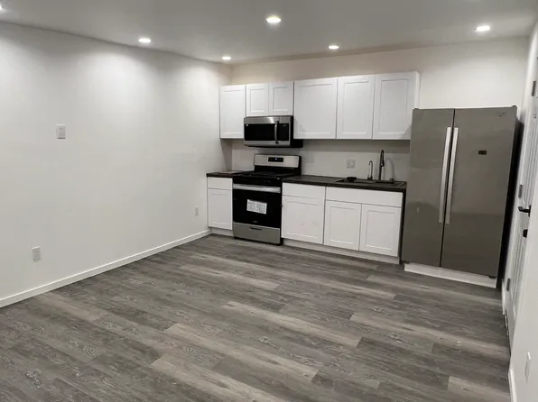 8467 Snowden Ave, Pacoima, CA 91331