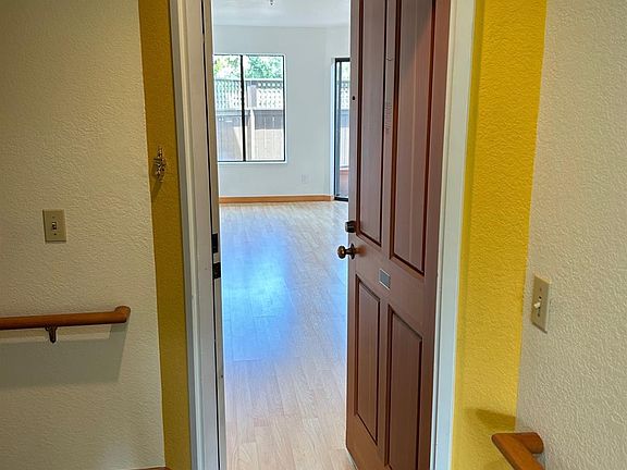 2nd image of 193 W Verano Avenue #102