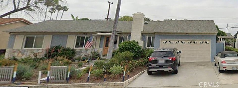 1st image of 1918 W Harriet Ln