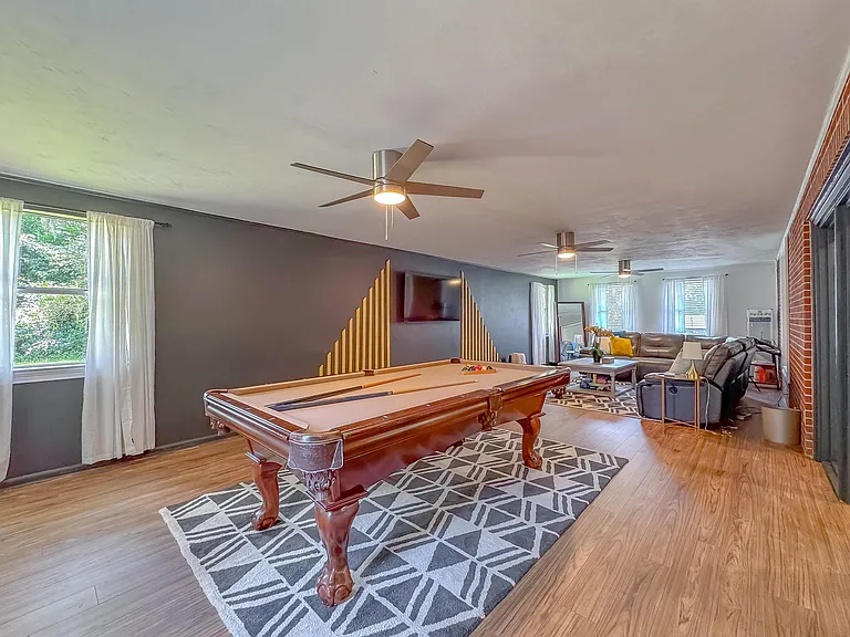 1044 Seminole Dr — Photo 49
