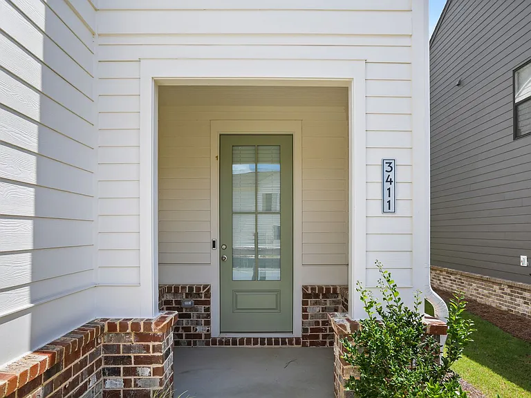 3411 Adler Trl — Photo 2