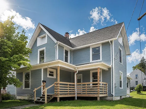705 9th St SW, Massillon, OH 44647