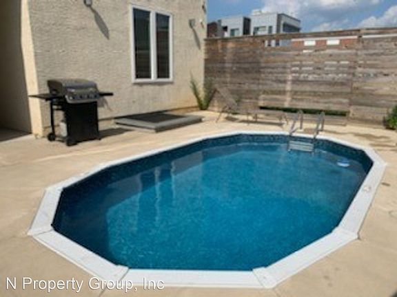 3rd image of 1514-16 Parrish St #6