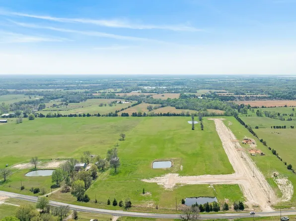 272 Private Road 33263, Sumner, TX 75486