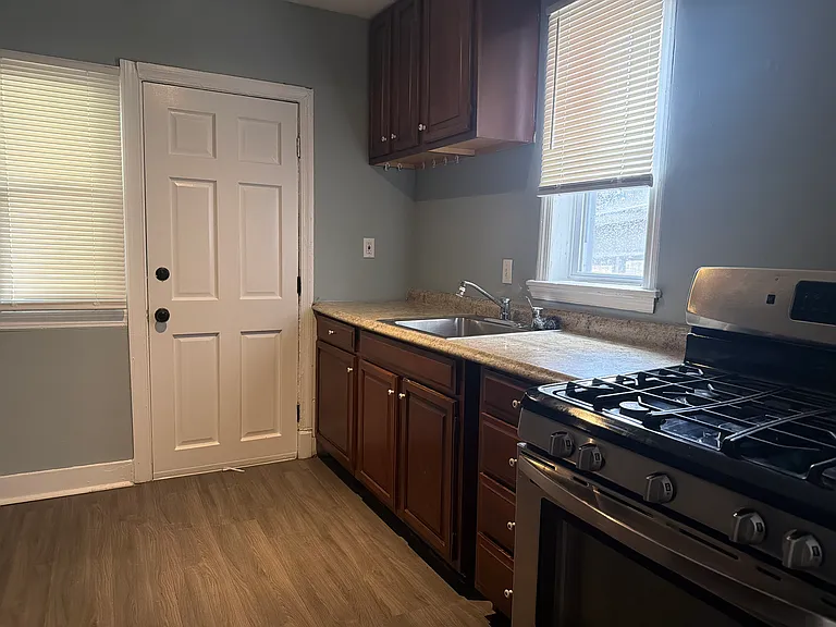 2704 W Lanvale St — Photo 6