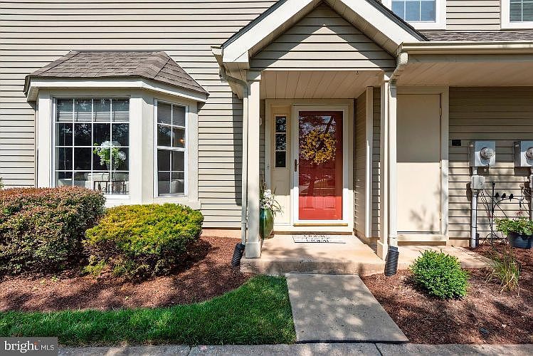 1st image of 804 Trescott Pl #804