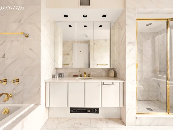 45 East 80th Street image 7 of 12