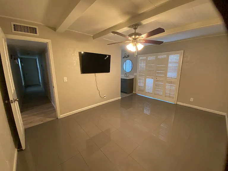 2081 E Alameda Dr — Photo 24