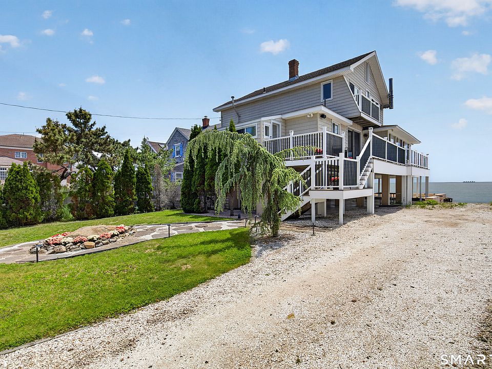 1st image of 318 Cosey Beach Avenue