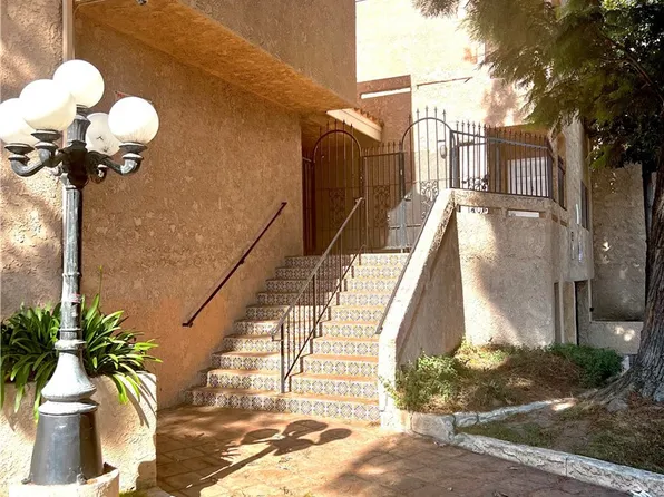 8020 Langdon Ave Unit 212, Van Nuys, CA 91406