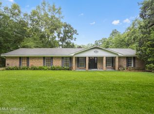 2236 Brookside Dr, Gautier, MS 39553