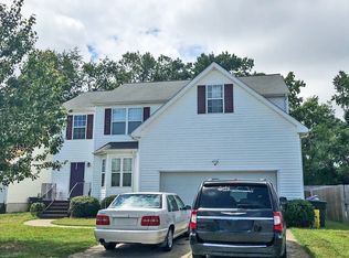 16 Saint Johns Dr, Hampton, VA 23666