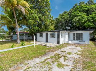 2210 NW 154th St, Miami Gardens, FL 33054