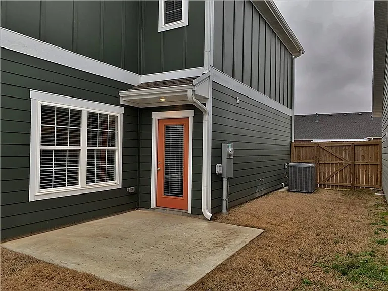 3901 Peachwood Dr — Photo 12