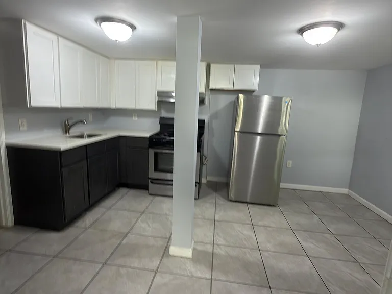 453 S 15th St #2 — Photo 1