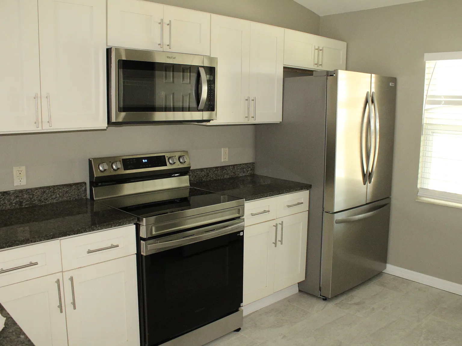 2 bed, 1019 sqft, $1,490 — Photo 2