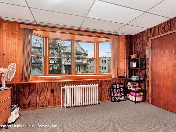 4th image of 190 Chestnut Ave
