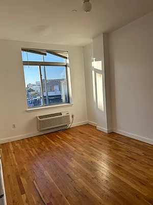 Rented by MySpaceNYC | media 49