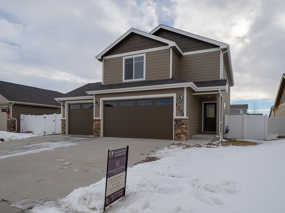 1300 Muscovy Dr-6