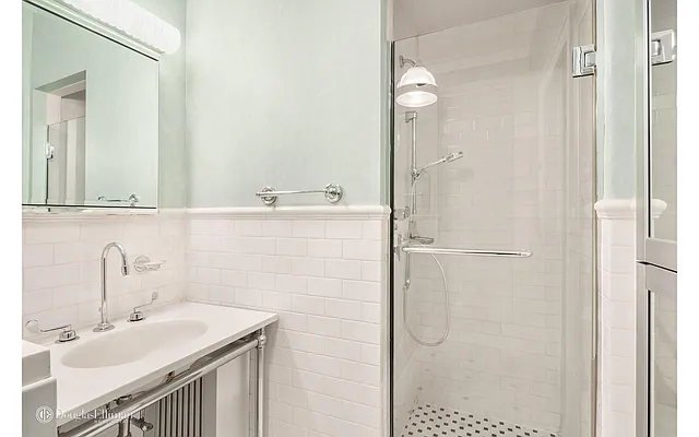 Sold by Douglas Elliman | media 18