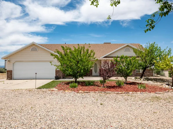 4429 N Sagebrush Dr, Enoch, UT 84721