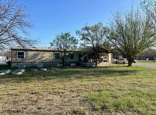 410 E Pecan St, Bangs, TX 76823