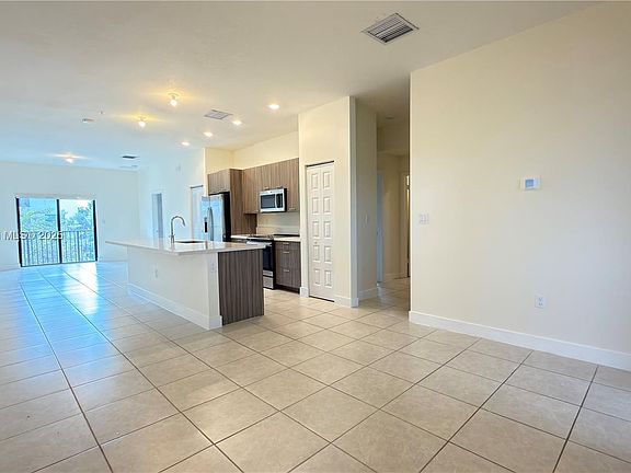 3rd image of 7905 NW 104th Ave #24