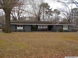 2021 Woodland St SE, Decatur, AL 35601